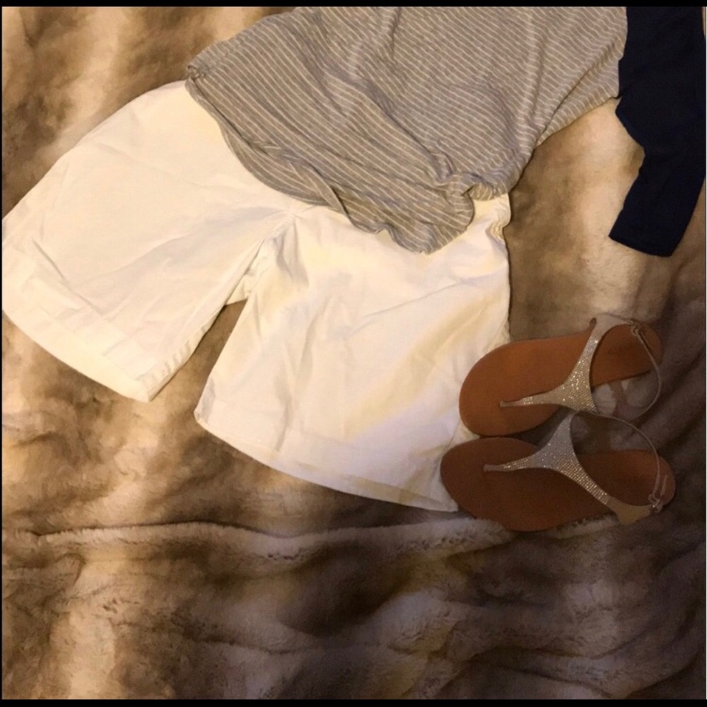 LEE Natural Fit White Bermuda Shorts size 22W